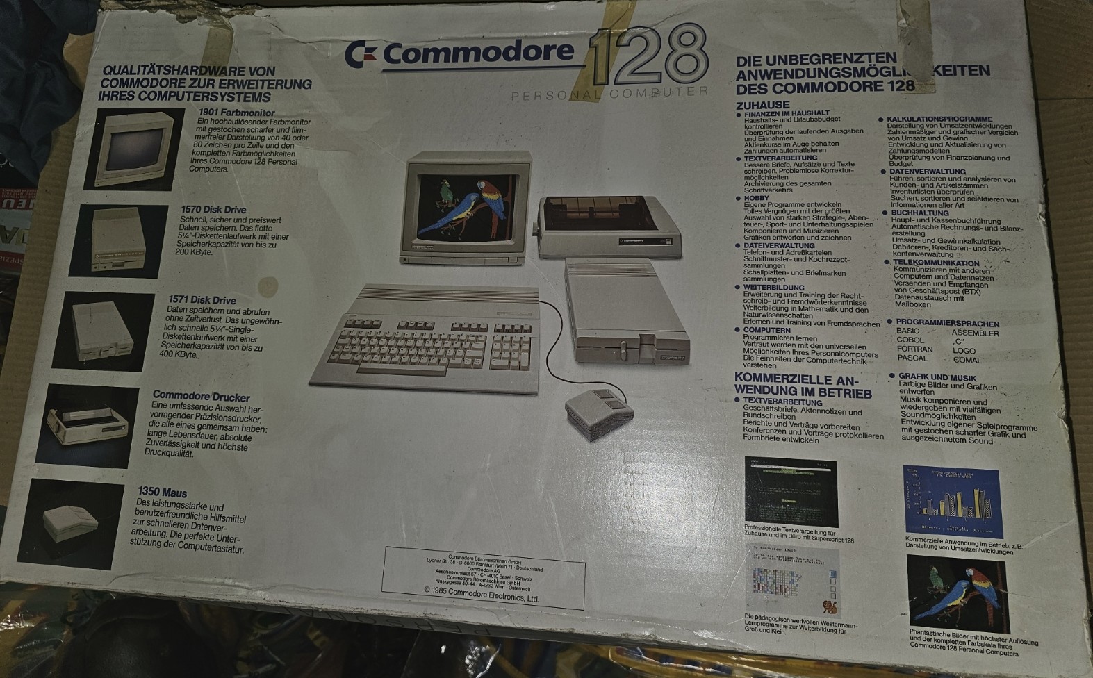 Rückseite des originalen Commodore-128-Kartons mit Zubehör und Anwendungsmöglichkeiten